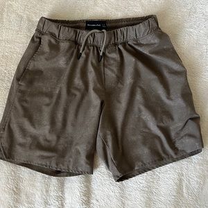 Abercrombie Saturday short with liner